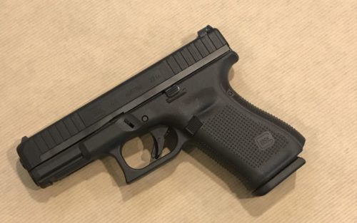 pistolet de cat. B GLOCK mod. 44 calibre 22 lr.