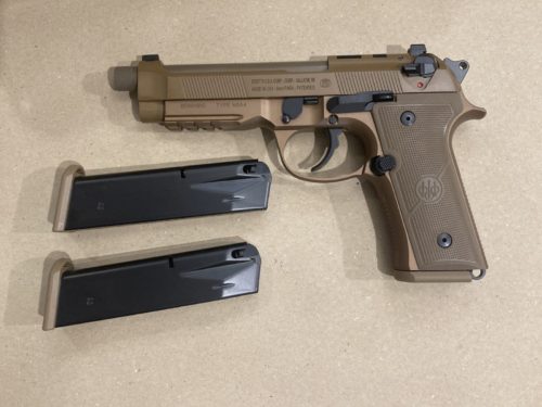 pistolet BERETTA mod. M9 A4 calibre 9 para. optic ready Cerakote FDE