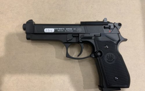 UMAREX PISTOLET BERETTA 92 FS CO2 4,5 A PLOMB 8 COUPS