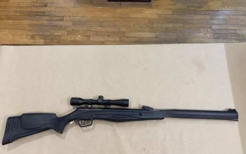 STOEGER RX 20 S3 SUPRESSOR  4,5 A PLOMB + LUNETTE 4 X 32AIR COMPRIME