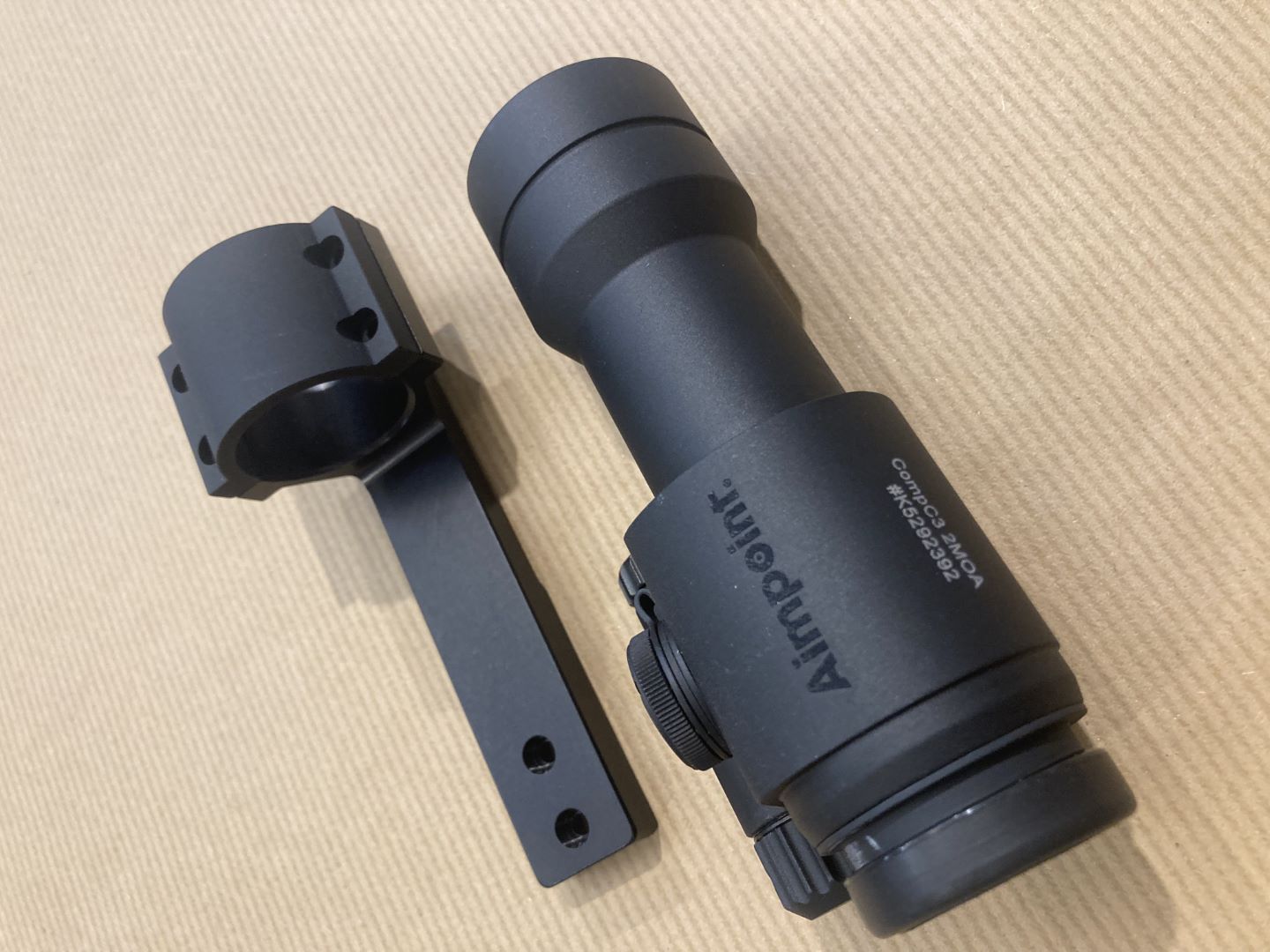 viseur point rouge AIMPOINT COMPC3 2MOA + colliers et embase BAR/ARGO viseur point rouge AIMPOINT COMPC3 2MOA + colliers et embase BAR/ARGO – Image 4