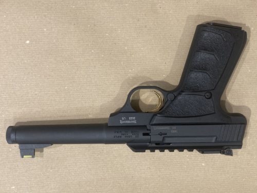 Browning Buckmark Camper 5.5" calibre 22 LR canon fileté