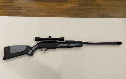 Carabine Gamo Viper Pro G3 cal. 4.5 mm + Lunette 4 x 32