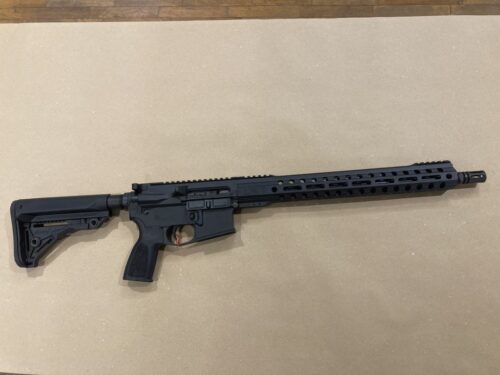 fusil d'assaut LIVE FREE Armory type AR15 canon de 16" calibre 223