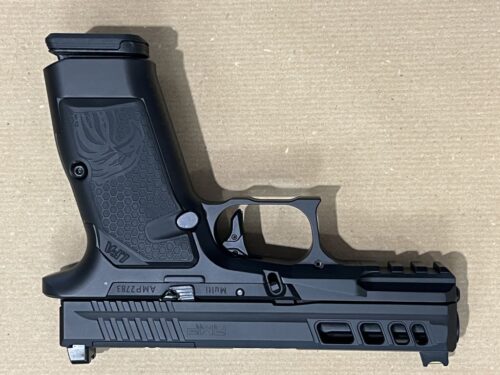 pistolet Live Free Armory AMPX Black calibre 9 para