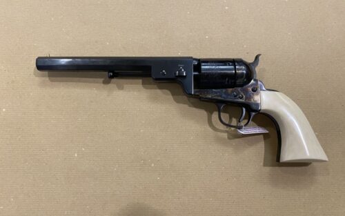 Revolver Uberti 1871 Richards (Conversion 1851 Navy) 7"1/2 Wild Bill Cal. 38 spé