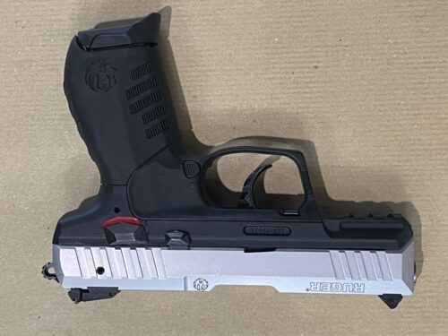 pistolet RUGER SR 22 inox 3.5" calibre 22 LR