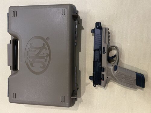pistolet FN 502 FDE/Black série limitée calibre 22 LR