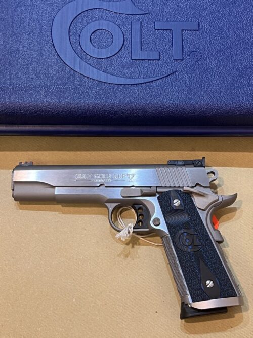 pistolet COLT GOLD CUP TROPHY inox calibre 45 ACP