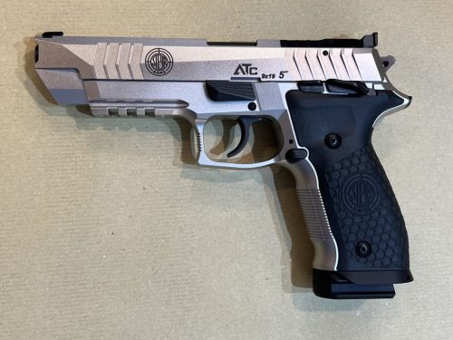 pistolet STEYR ATC Base 5" calibre 9 para. inox SA/DA